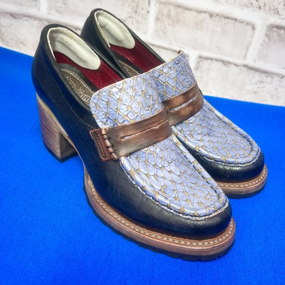 🦅|•FREEBIRD BY STEVEN•| BRISTOL Navy Blue Croc 2 1/4 Inch Heeled Loafer